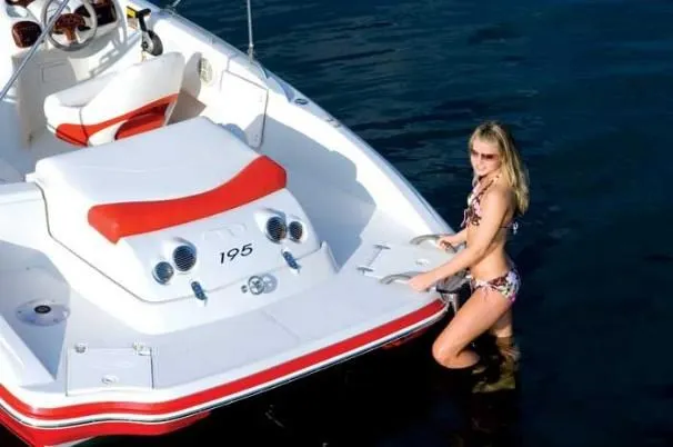 Slide: The Image of Tahoe 195 I/O 2010 - 23