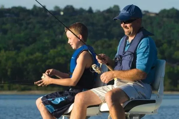 Slide: The Image of Tahoe 195 I/O 2010 - 32