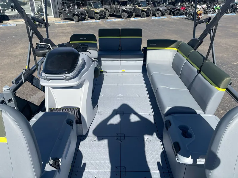 Slide: The Image of Sea-Doo SWITCH FISH 18FT 230 2026 - 5