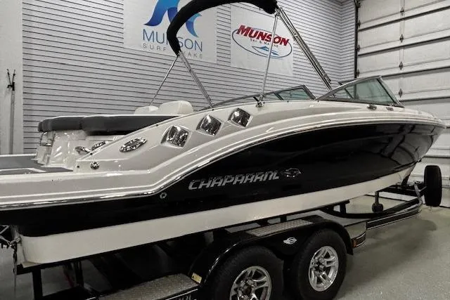 Slide: The Image of 2013 Chaparral 226 SSi boat on trailer in showroom, side view. - 38