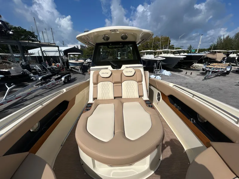 Slide: The Image of Chris-Craft Catalina 31 2027 - 7