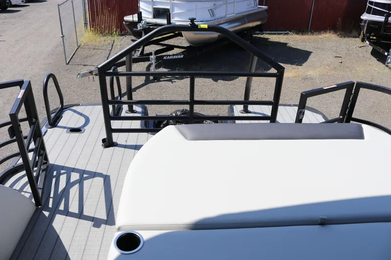 Slide: The Image of SunChaser Geneva Sport 23 SB DH 2025 pontoon boat rear view. - 28