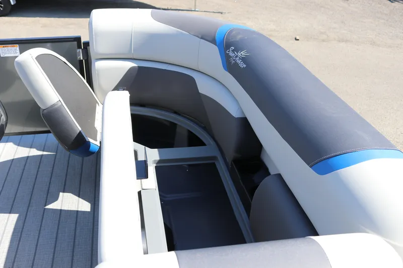 Slide: The Image of Interior of 2025 SunChaser Geneva Sport 23 SB DH pontoon boat. - 31