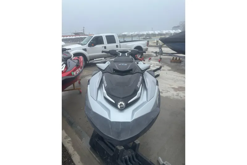 The Image of Sea-Doo GTX Limited 300 2021 - undefined