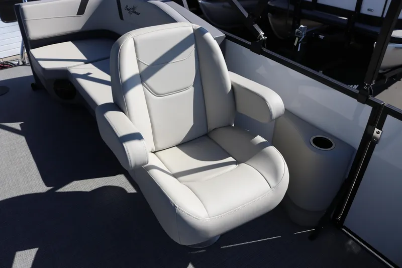 Slide: The Image of Luxurious seating on 2025 SunChaser Lucerne 20 LR DH pontoon boat. - 10