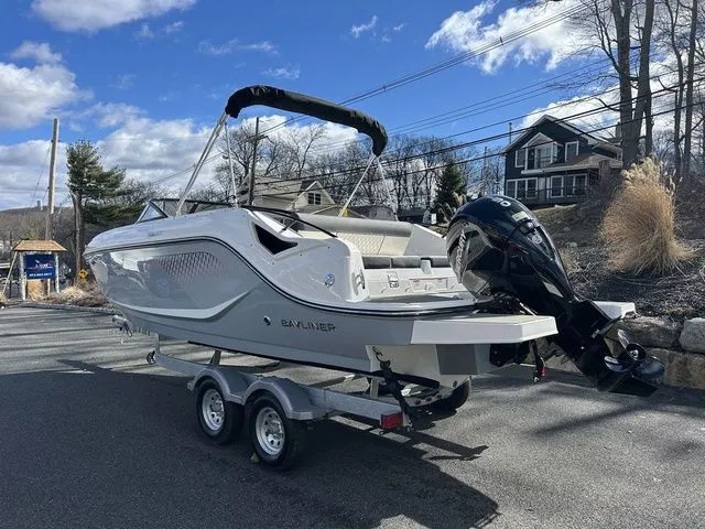 Slide: The Image of Bayliner D22 2026 - 13