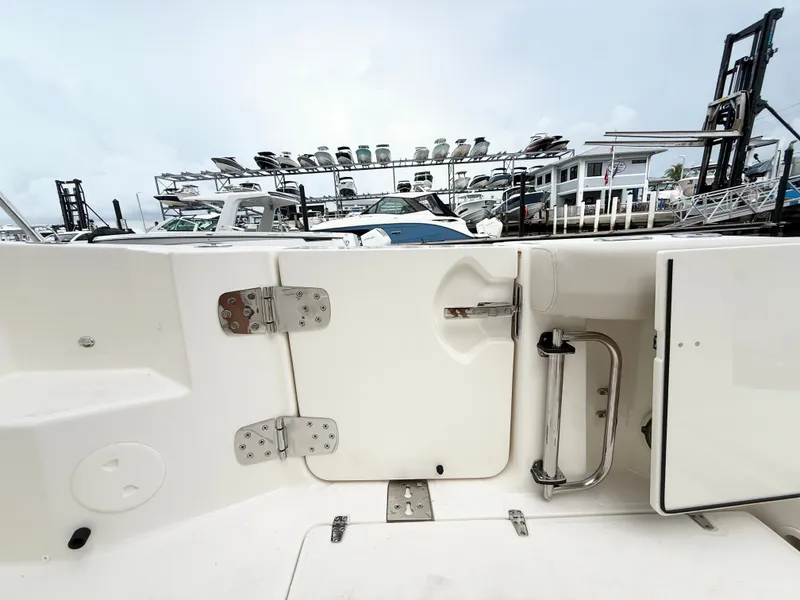 Slide: The Image of Boston Whaler 325 Conquest 2027 - 35