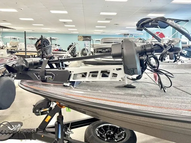 Slide: The Image of Skeeter ZXE20 2026 - 5