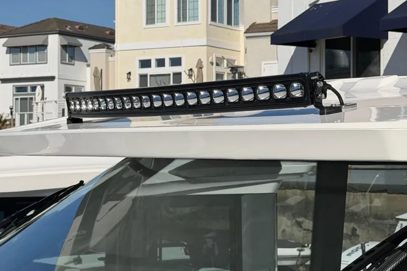 Slide: The Image of Roof-mounted LED light bar on 2026 Saxdor 400 GTC boat. - 43