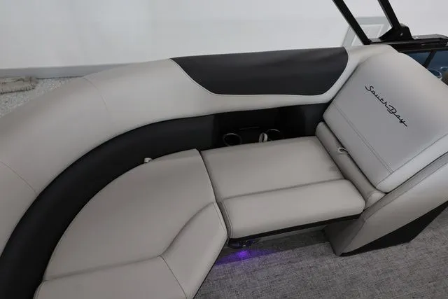 Slide: The Image of South Bay LE 224 RS 2.75 JAWS EDITION TRITOON 2026 - 14