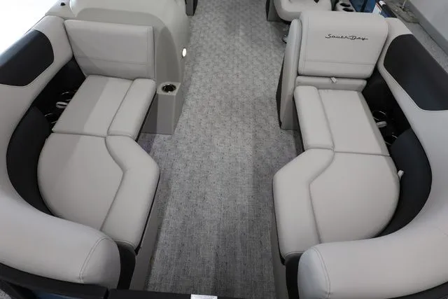 Slide: The Image of South Bay LE 224 RS 2.75 JAWS EDITION TRITOON 2026 - 22