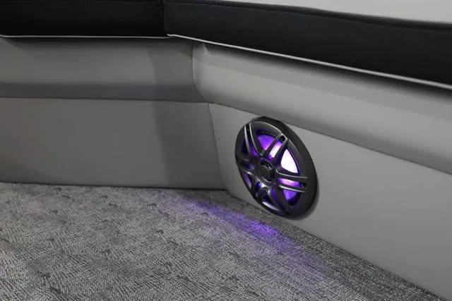 Slide: The Image of South Bay LE 224 RS 2.75 JAWS EDITION TRITOON 2026 - 25