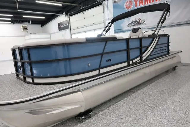 Slide: The Image of South Bay LE 224 RS 2.75 JAWS EDITION TRITOON 2026 - 7