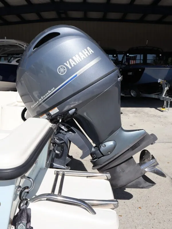 Slide: The Image of Key West 1720 Center Console 2023 - 10