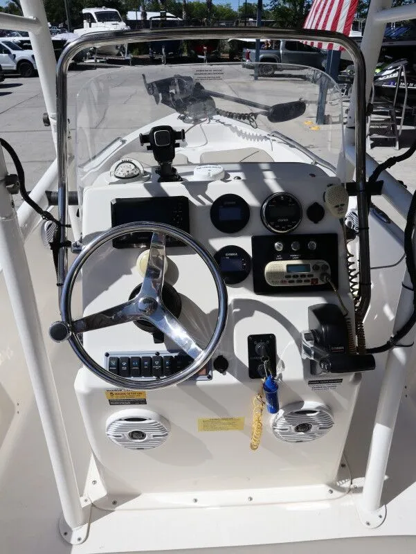 Slide: The Image of Key West 1720 Center Console 2023 - 14