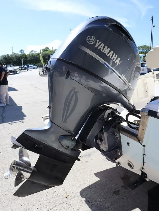 Slide: The Image of Key West 1720 Center Console 2023 - 9