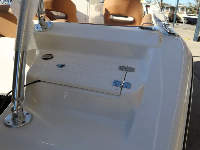 Slide: The Image of Key West 203 DFS 2026 boat, detailed view of the deck. - 19