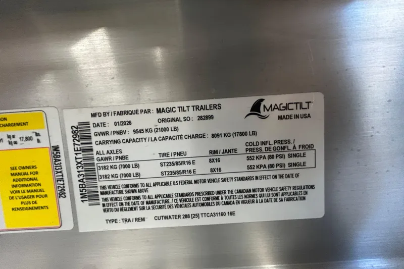 Slide: The Image of Label on Magic Tilt trailer with specifications for Cutwater C-288 Coupe, 2024 model. - 39