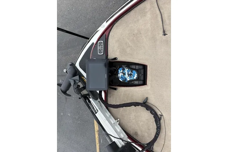 Slide: The Image of 2016 Nitro Z20 boat deck with control panel and fish finder. - 43