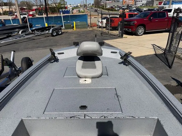 Slide: The Image of 2019 Xpress XP 200 Catfish boat with gray deck and seat. - 8