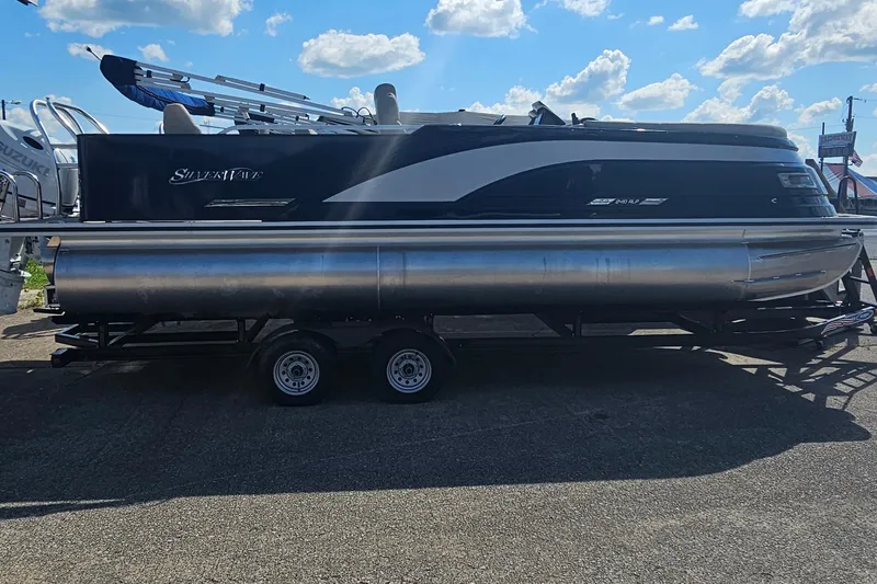 The Image of Silver Wave 2410 SW3 RLP 2024 - undefined