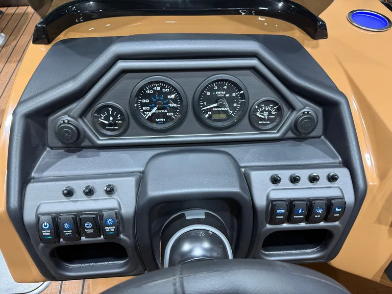 Slide: The Image of Bentley Pontoons Legacy 223 Navigator DL Quad Lounge Tritoon & Honda 4-Stroke EFI 2026 - 14