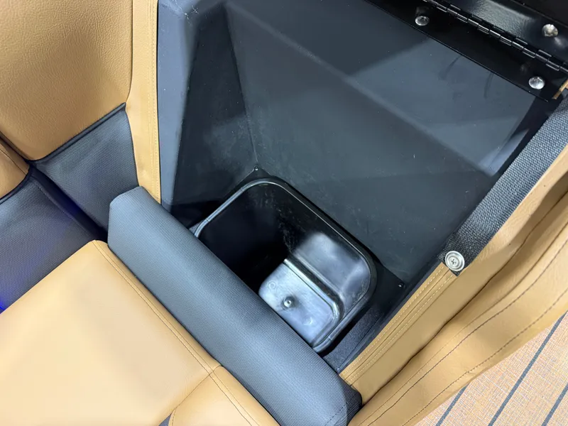 Slide: The Image of Bentley Pontoons Legacy 223 Navigator DL Quad Lounge Tritoon & Honda 4-Stroke EFI 2026 - 23