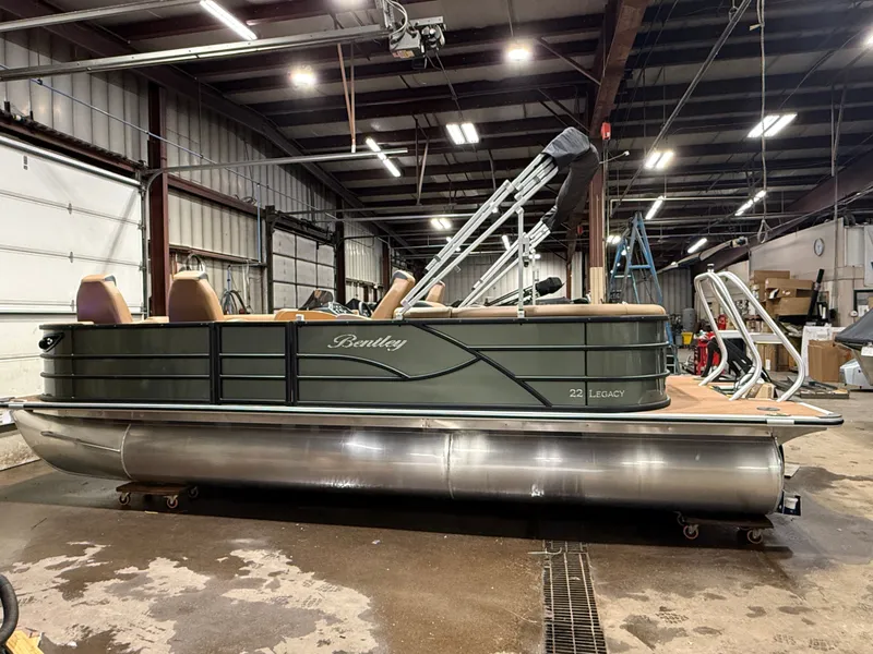 Slide: The Image of Bentley Pontoons Legacy 223 Navigator DL Quad Lounge Tritoon & Honda 4-Stroke EFI 2026 - 48