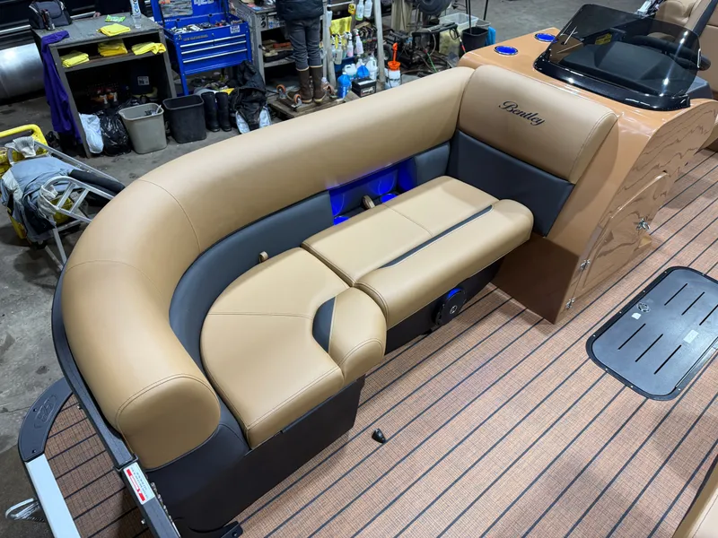 Slide: The Image of Bentley Pontoons Legacy 223 Navigator DL Quad Lounge Tritoon & Honda 4-Stroke EFI 2026 - 8