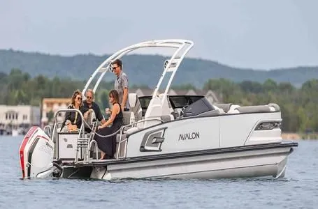 The Image of Avalon Excalibur Carbon Series Quad Lounger Shift Windshield - 27 FT w/ Twin 425's 2026 - 1