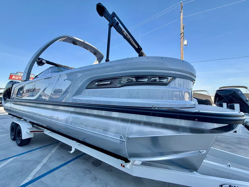 Slide: The Image of Avalon Excalibur LTD Quad Lounger Shift Windshield - 27 FT w/ Twin 425's 2026 - 11