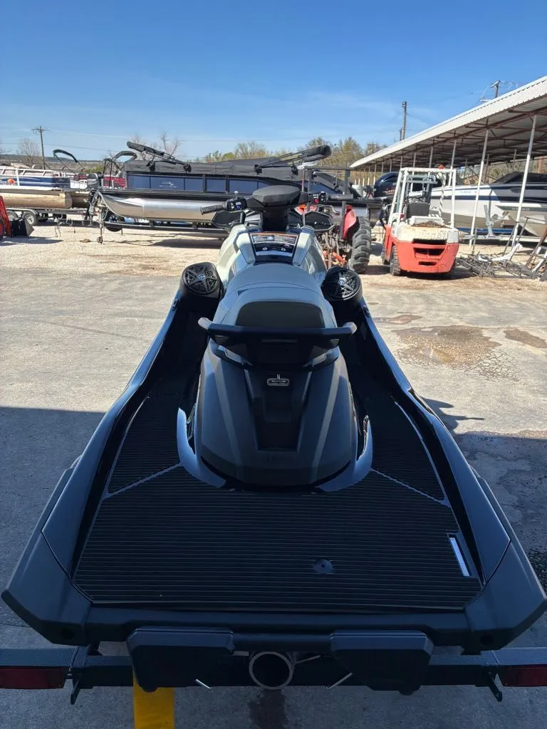 Slide: The Image of Yamaha VX Cruiser H.O. w/ Audio 2026 - 6