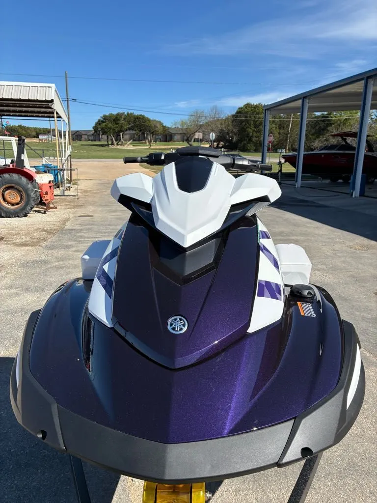 Slide: The Image of Yamaha VX Cruiser H.O. w/ Audio 2026 - 6