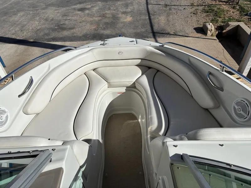 Slide: The Image of Crownline Boats 230 LS 2009 - 11