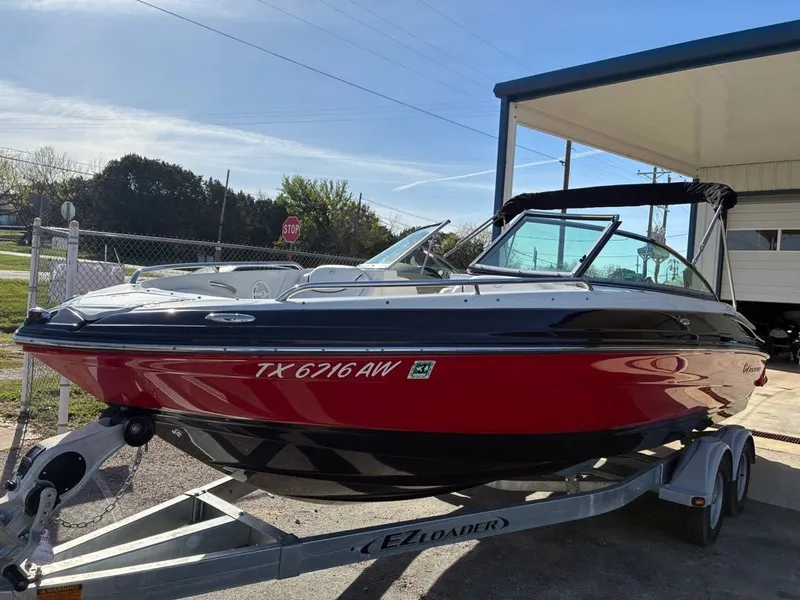 Slide: The Image of Crownline Boats 230 LS 2009 - 13