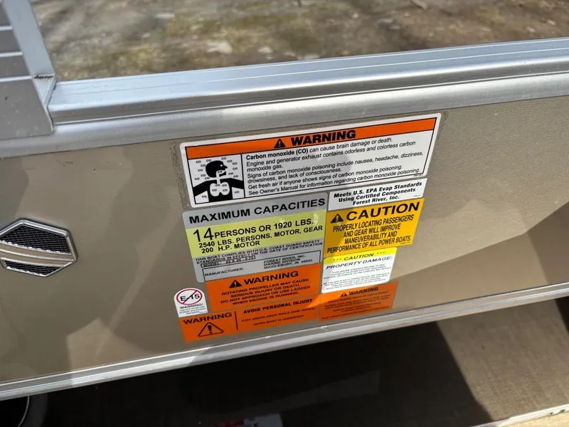 Slide: The Image of South Bay 200 Series 224RS 2.75 2017 - 16