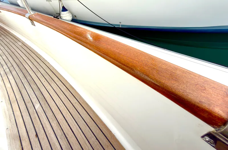 Slide: The Image of Grand Banks Classic 2003 - 142