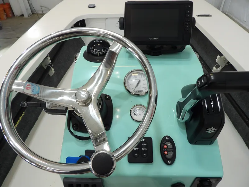 Slide: The Image of Mitzi Skiff 17CC TUNNEL 2021 - 3