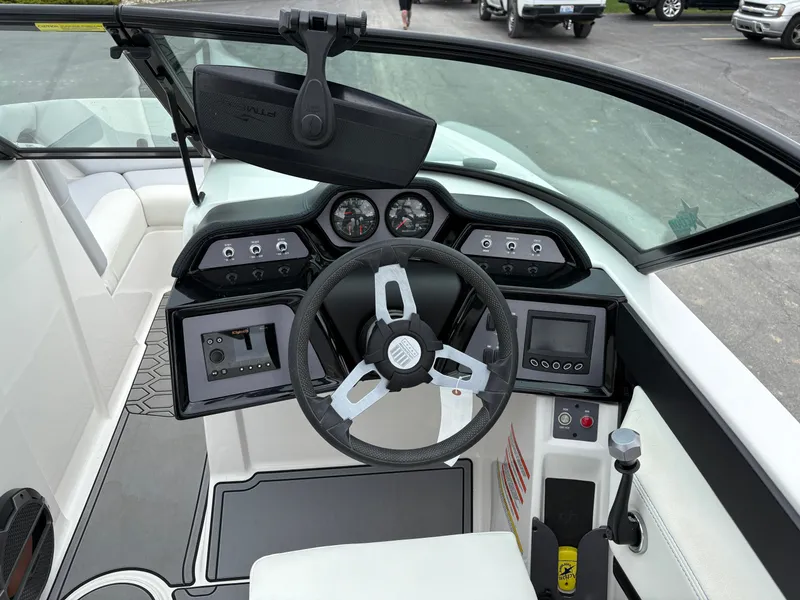 Slide: The Image of MasterCraft NXT20 2021 - 11