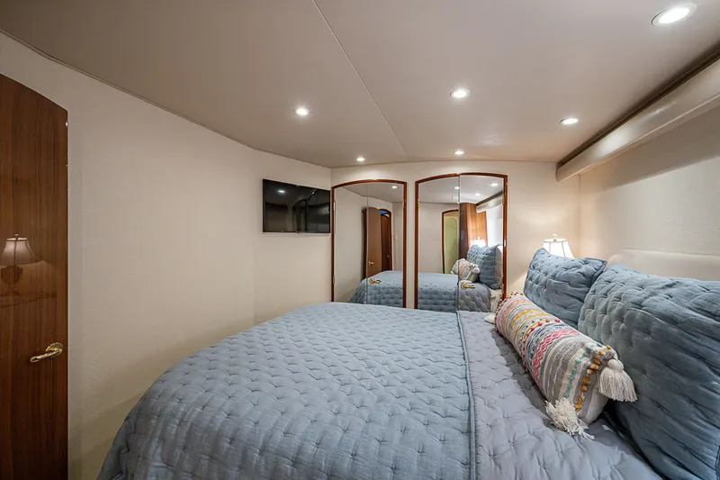 Slide: The Image of Viking 56 Convertible 2006 - 77