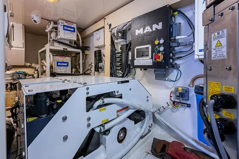 Slide: The Image of Viking 56 Convertible 2006 - 85