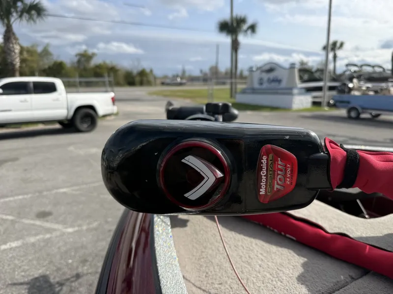 Slide: The Image of MotorGuide Tour 24V on Triton Explorer 18 boat, 2009 model. - 10