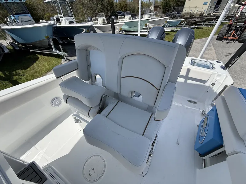 Slide: The Image of Interior view of a 2021 Sea Hunt Gamefish 25 boat. - 10
