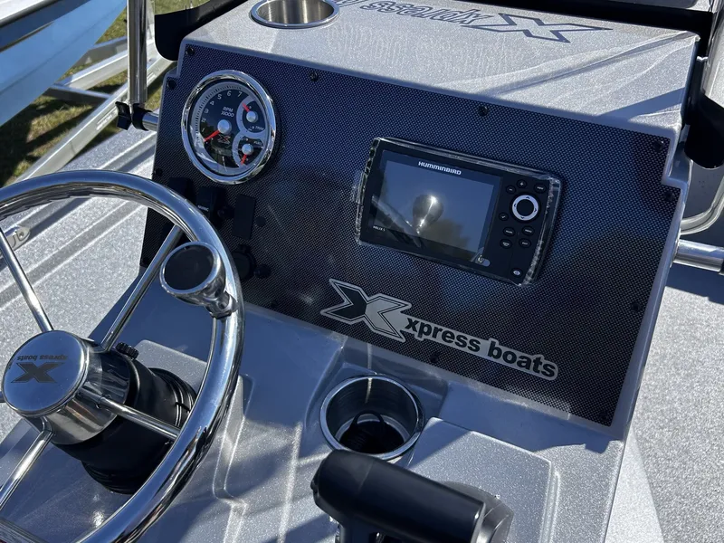 Slide: The Image of Xpress Hyper-Lift Bay Series 210 BAY-150HP 2026 - 7