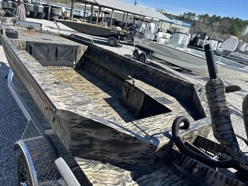 Slide: The Image of Excel 1751 Viper F4 boat 2026 on a trailer outdoors. - 5