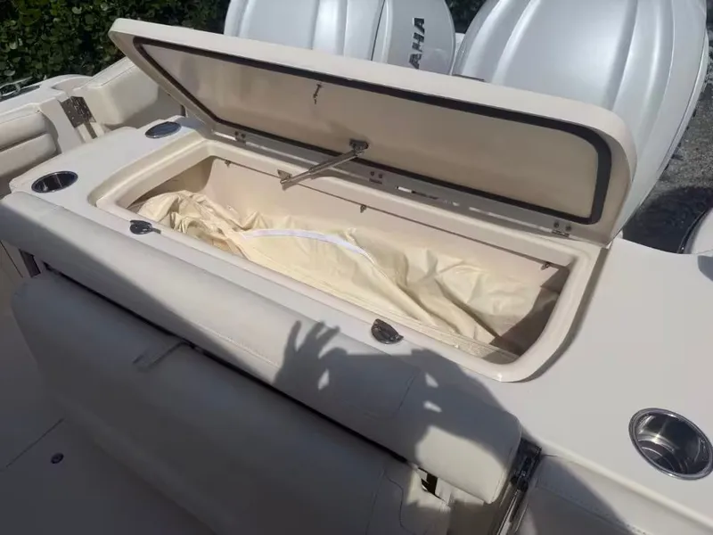 Slide: The Image of Grady-White Freedom 325 2022 - 10