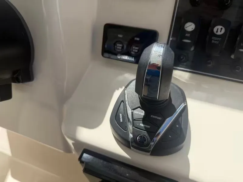 Slide: The Image of Grady-White Freedom 325 2022 - 17