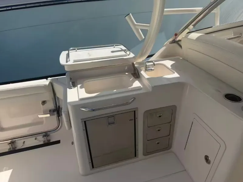 Slide: The Image of Grady-White Freedom 325 2022 - 8