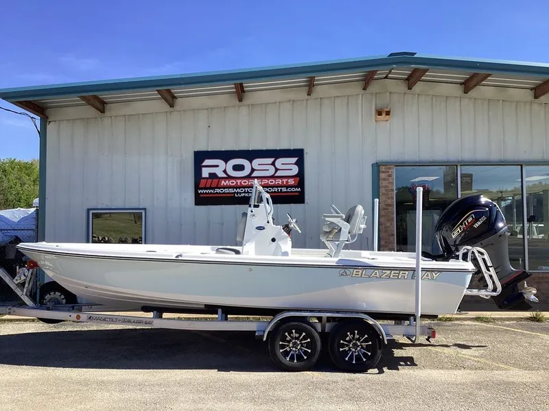 The Image of Blazer PureBay 2200 2026 - 1