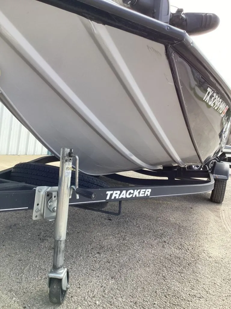 Slide: The Image of Tracker Pro Team 195 TXW 2020 - 9